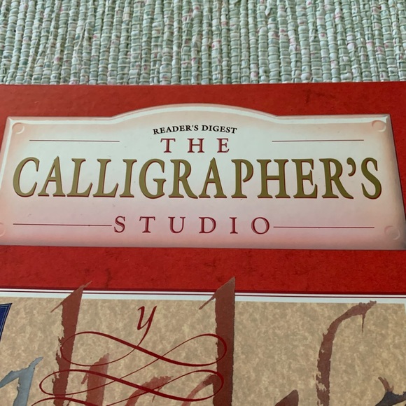 The Reader’s Digest Calligraphers Set - Picture 2 of 4